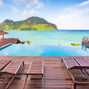 The Cobble Hotel- Island Hotel