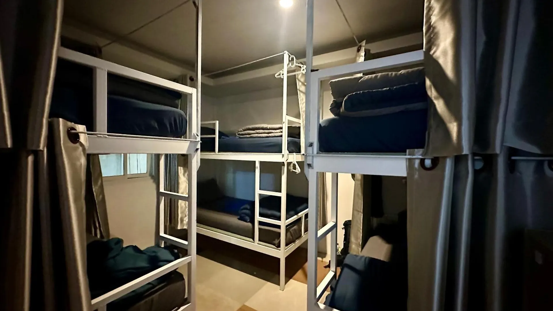 Sweed Dee Seaview Hostel Islas Phi Phi
