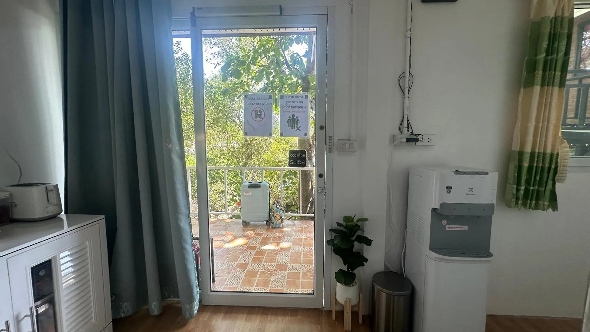 Sweed Dee Seaview Hostel Phi Phi Don