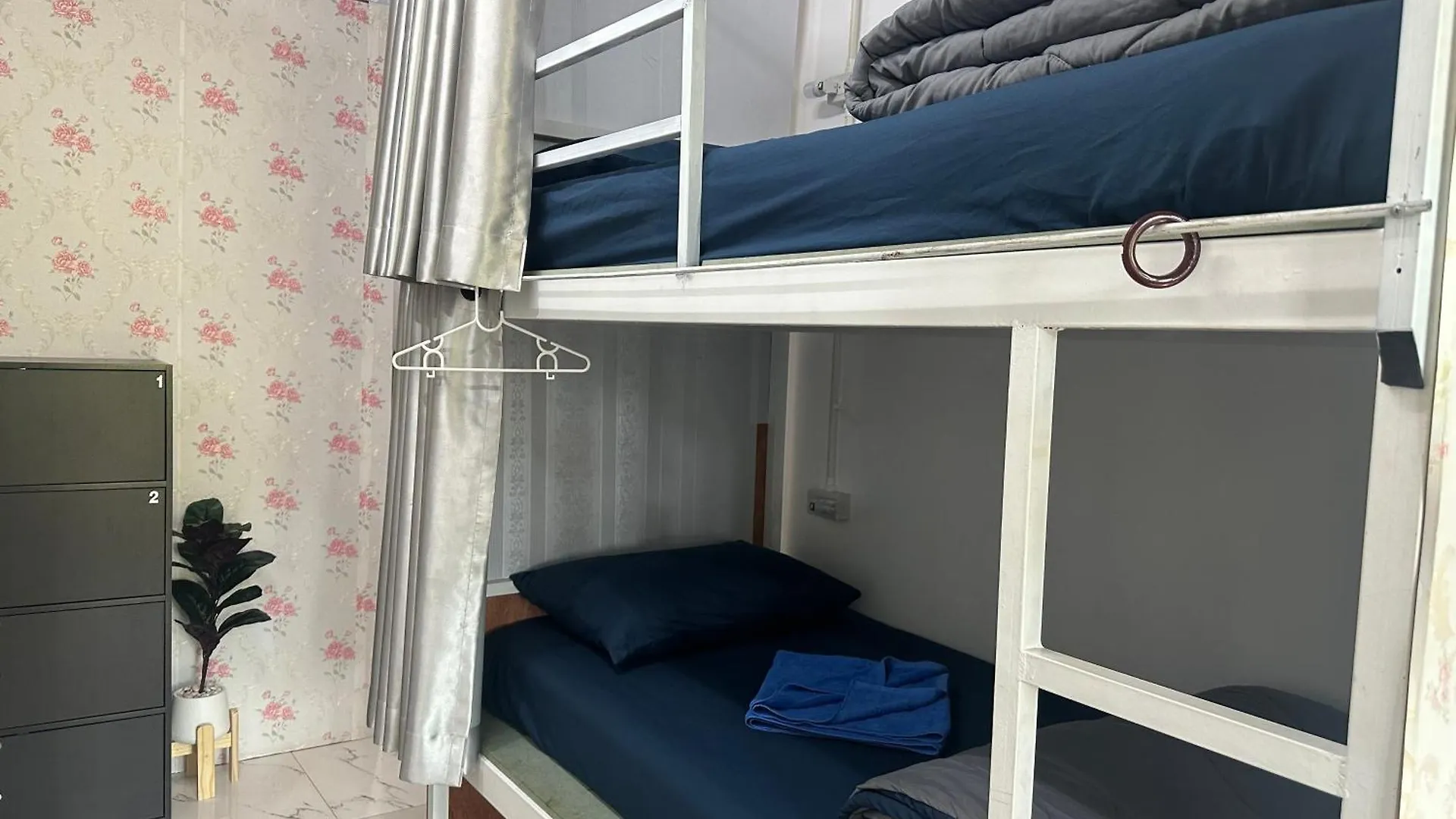 Sweed Dee Seaview Hostel Phi Phi Don