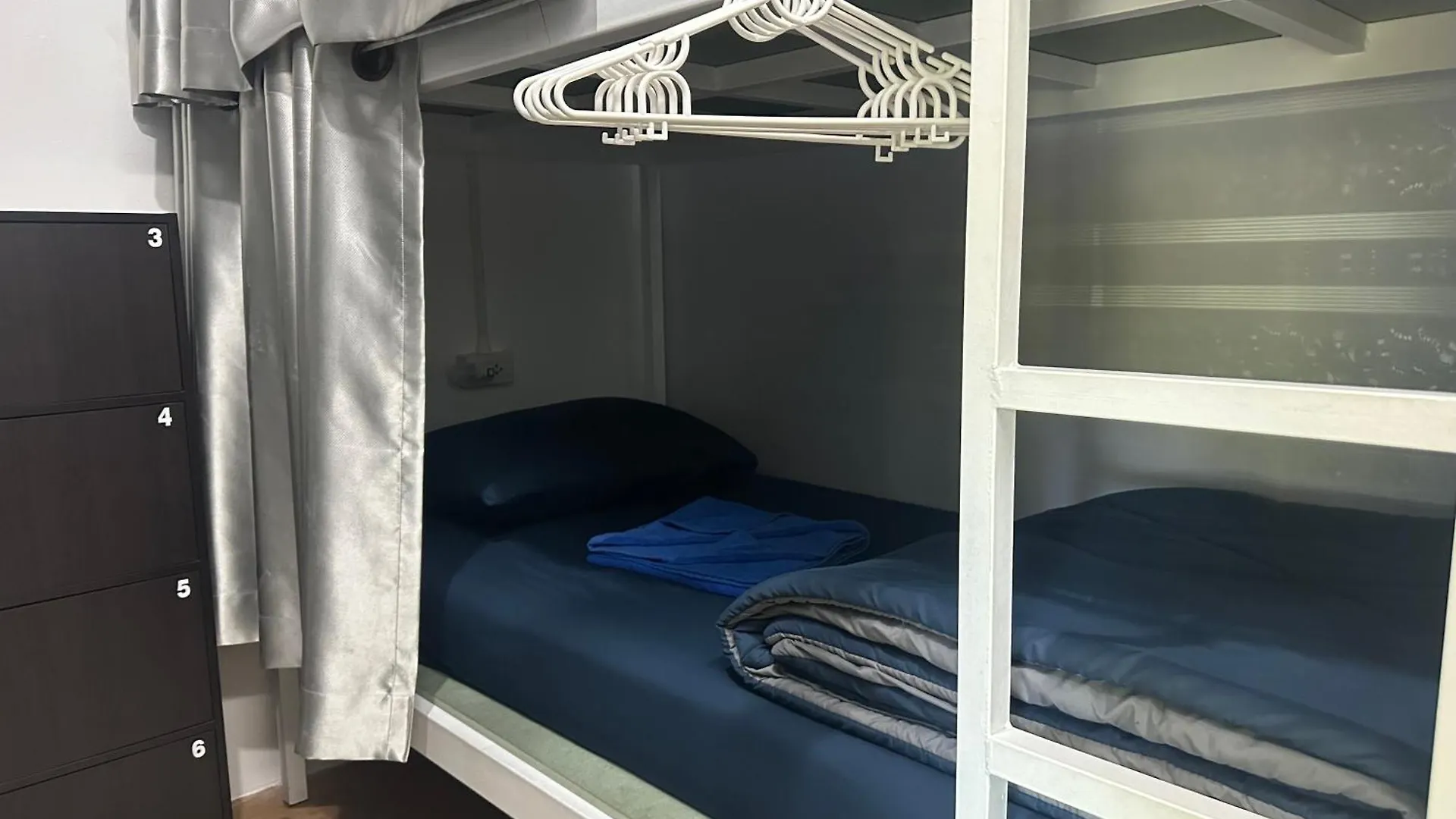 Sweed Dee Seaview Hostel Phi Phi Don Thailand
